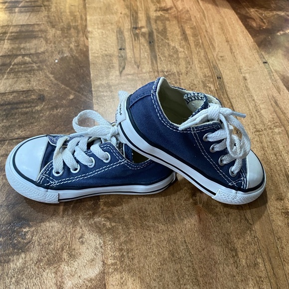 Chuck Taylor All Star Classic Converse Kids Sneakers in Navy Blue - Size 5 - Picture 5 of 7